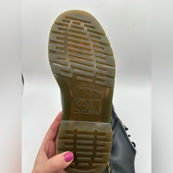 NEW Dr. Martens Jean-Michael Basquiat Pez Dispenser dinosaur 1461 Oxford RARE - Picture 13 of 14